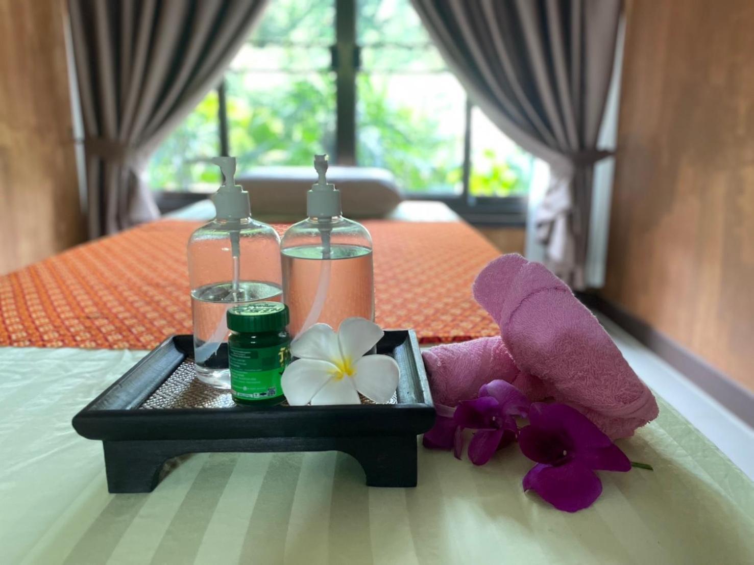 Hotel Bang Po Hut Ban Bang Po Zewnętrze zdjęcie